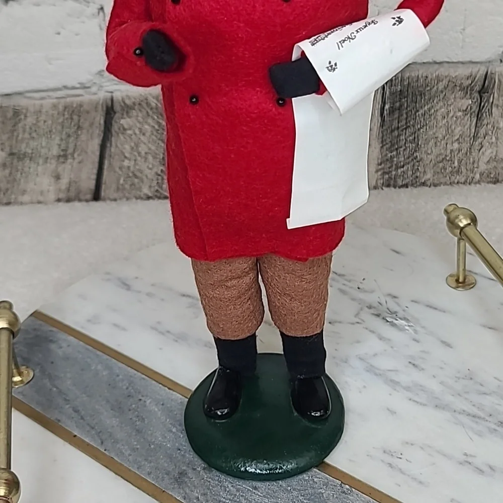 Byers' Choice Carolers '87 Handcrafted Adult Caroler Man w/Sheet Music Vintage